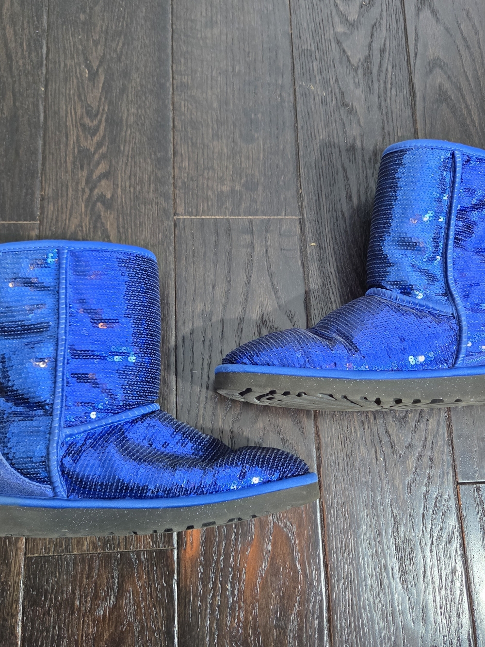 UGG Classic Short Vlue Sequin Suede Fur Boots Size 8 Womens